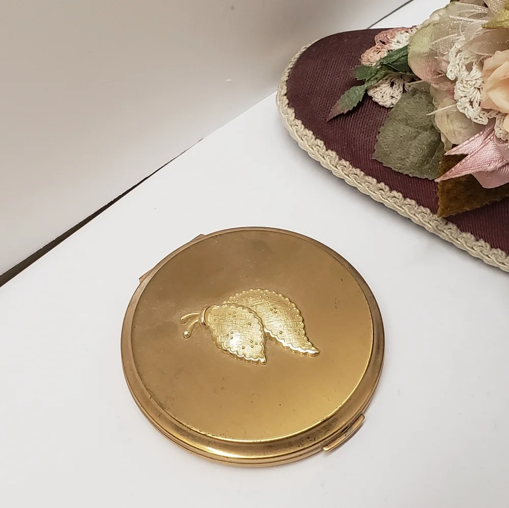 Vintage Stratton Gold Texture Double Leaf Convertible Compact Made in England